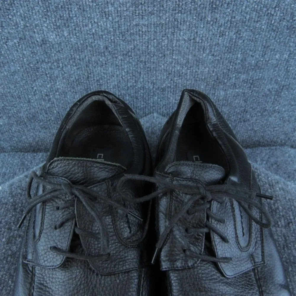 Claiborne welcome shoe